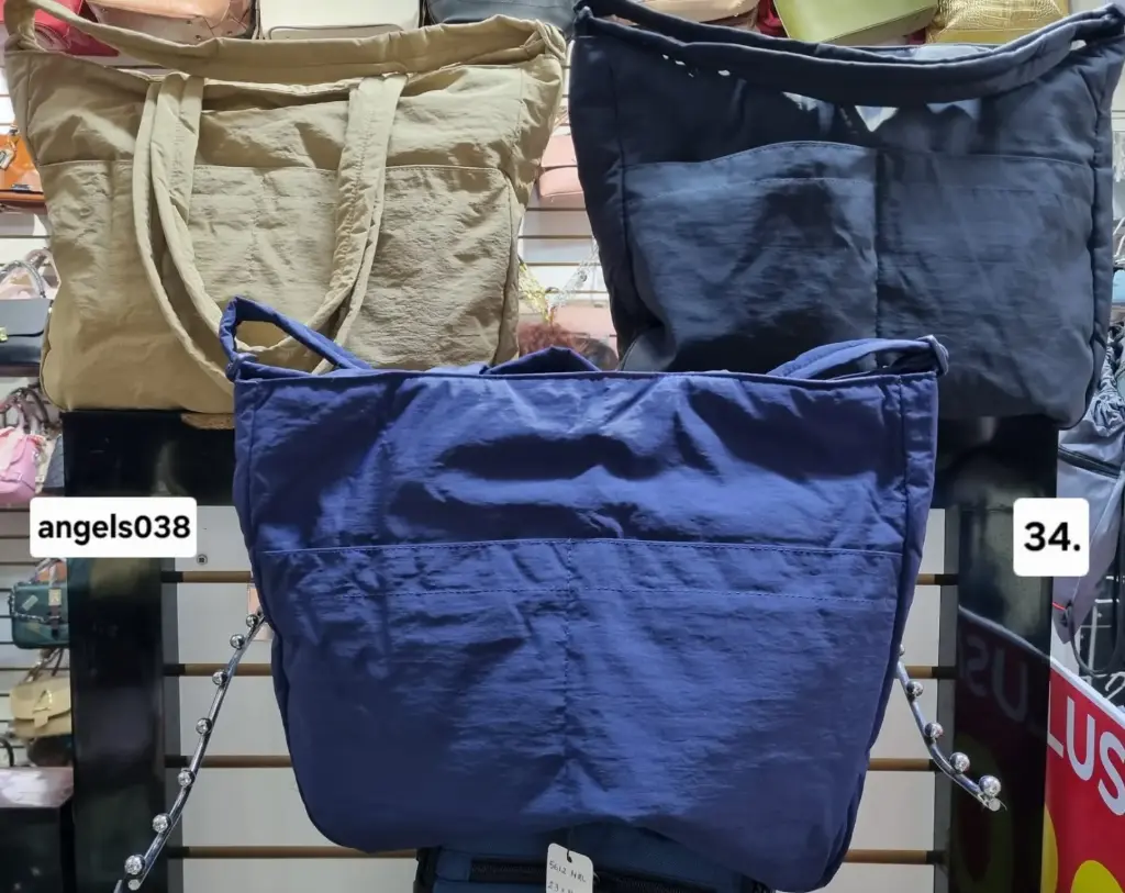 Bolso tela arrugada bolsillos externos